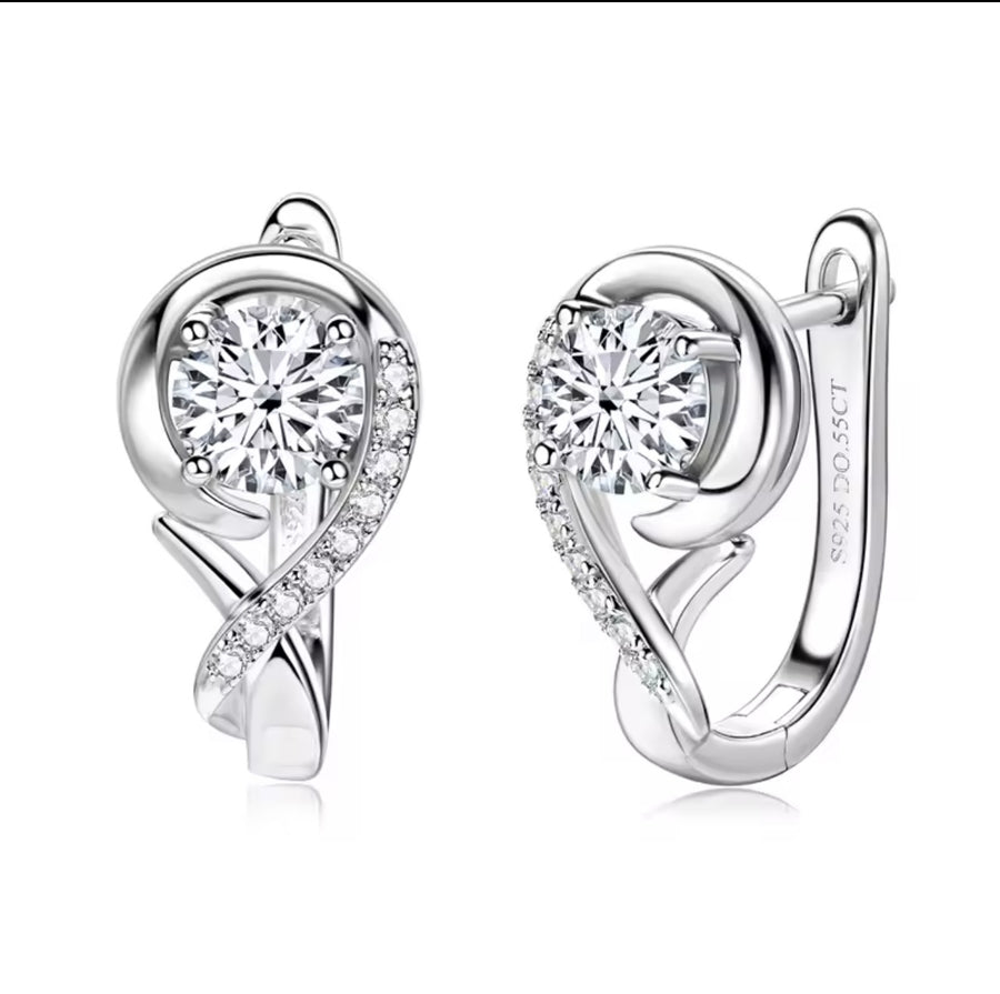 Infinity Moissanite Diamond Earring