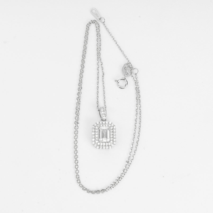 Classy Cut Necklace