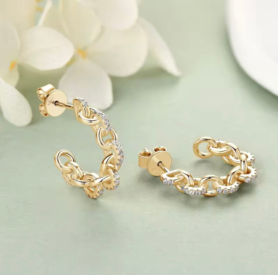 Trendy C-shaped Stud Earrings