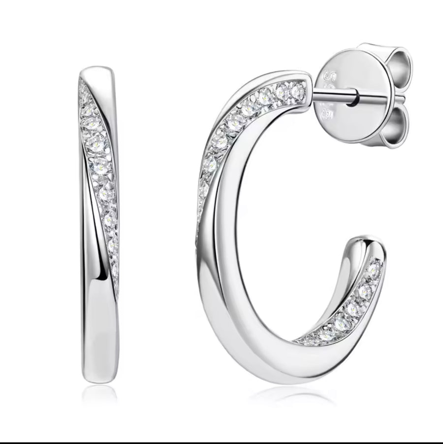 C-shaped Stud Earring