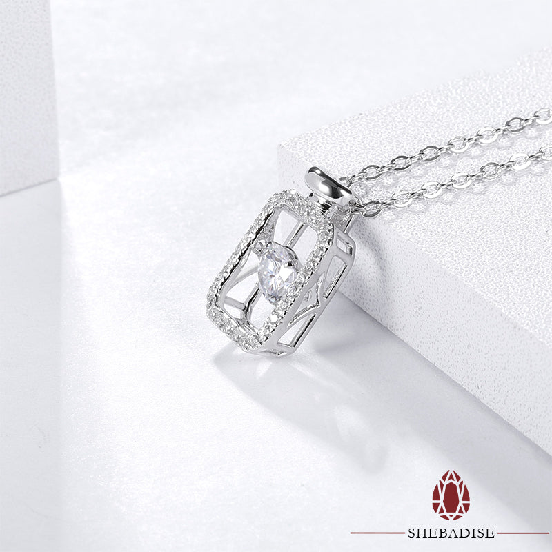 SHEBA Heavenly Square Necklace
