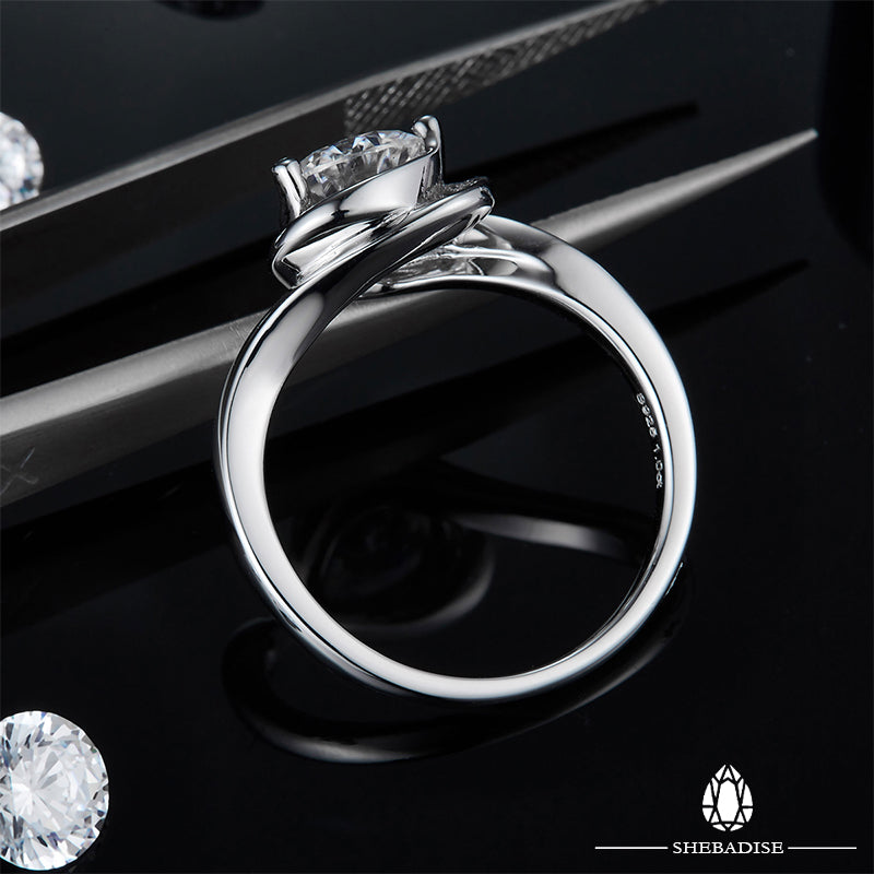 SHEBA Loving Heart Ring