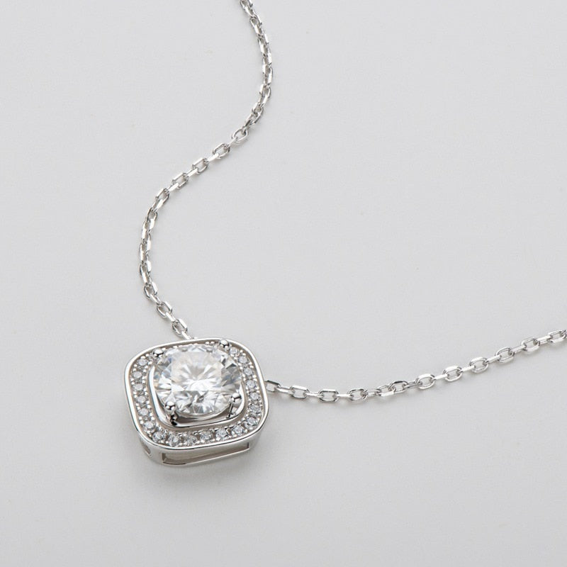 Kite Necklace